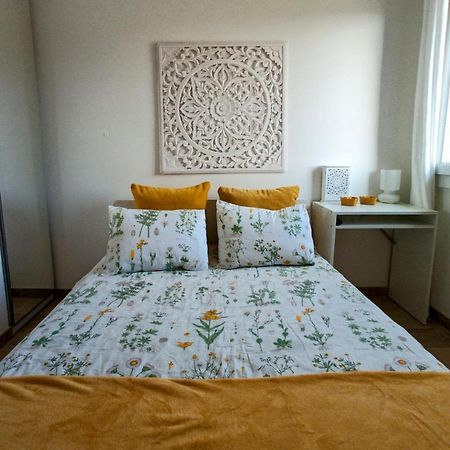 Private Room In Renovated Apartment - Tram 1 Min Walk ニース エクステリア 写真