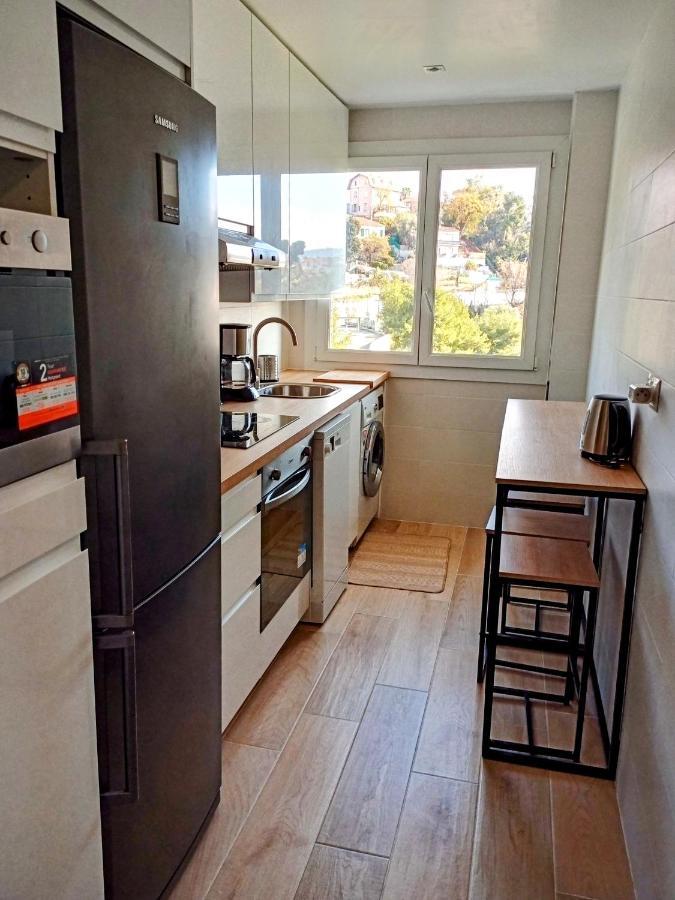 Private Room In Renovated Apartment - Tram 1 Min Walk ニース エクステリア 写真