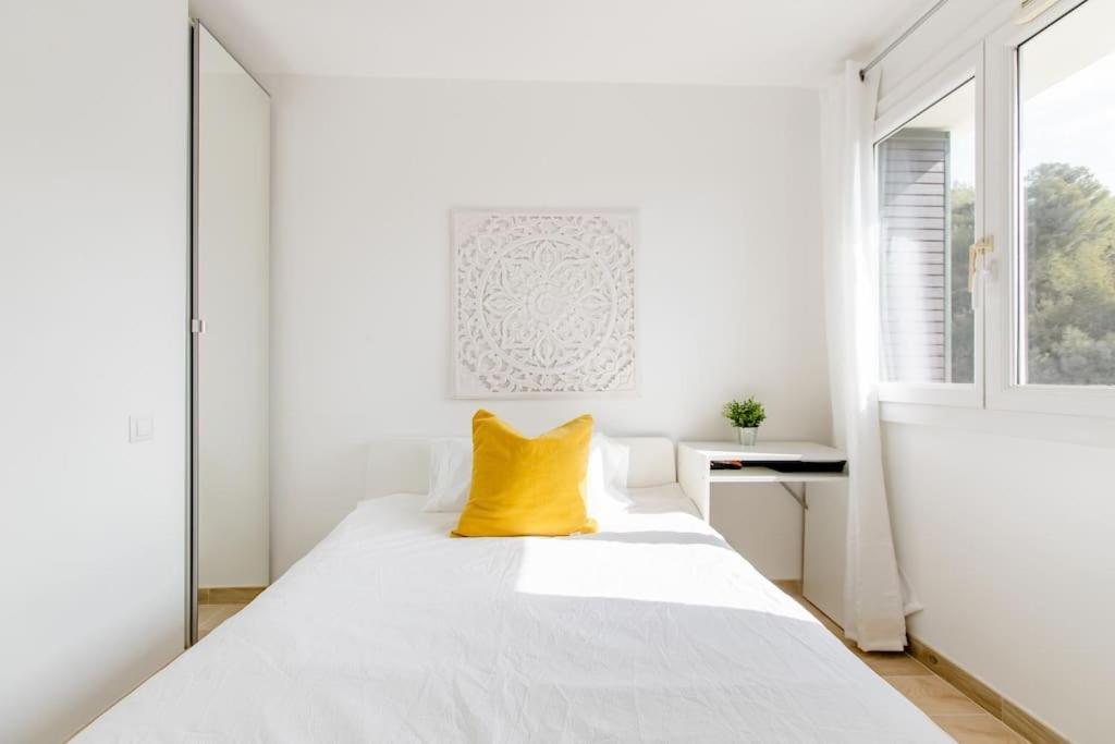 Private Room In Renovated Apartment - Tram 1 Min Walk ニース エクステリア 写真
